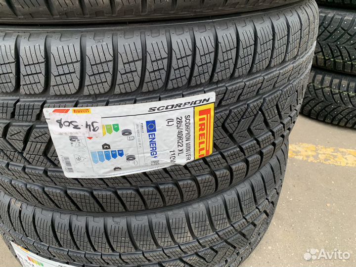 Pirelli Scorpion Winter 285/40 R22 110W