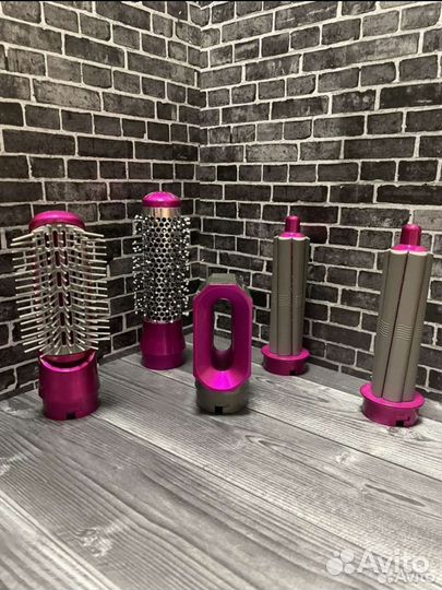 Стайлер Dyson в кейсе