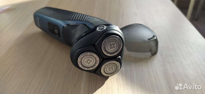 Электробритва Philips series 3000