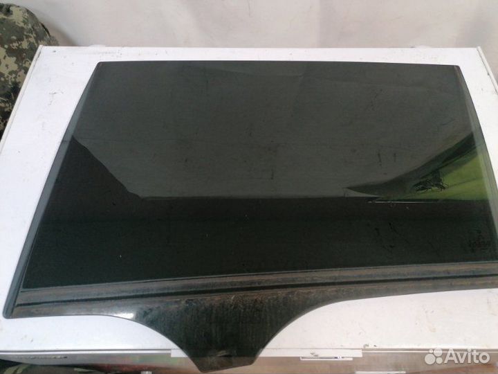 Стекло двери заднее левое Mercedes Benz R 320Cdi