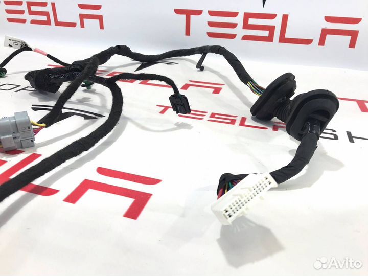Электропроводка двери Tesla Model S 2-й рест. 2021