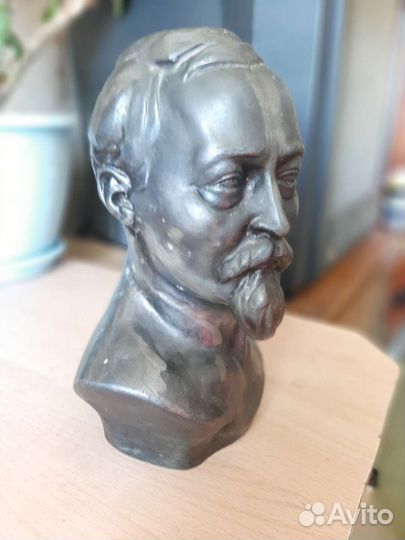 Бюст дзержинского бронза