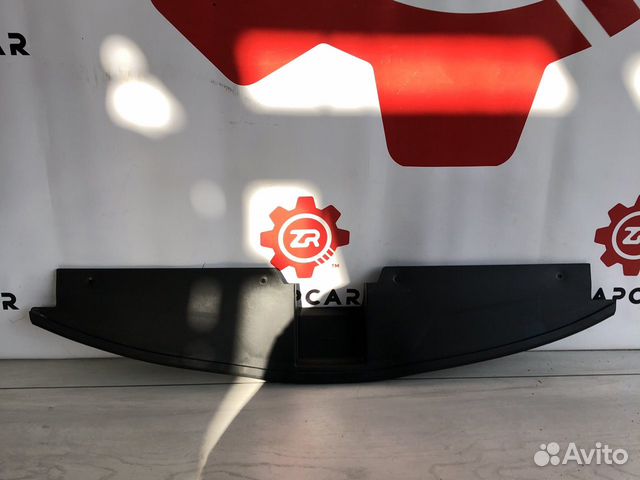 Kia Rio 4 Накладка замка копота