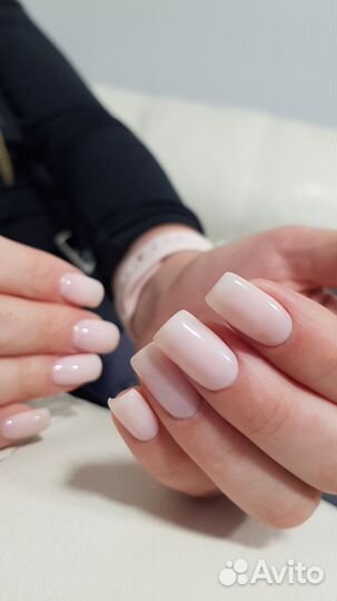 Модель на маникюр / педикюр