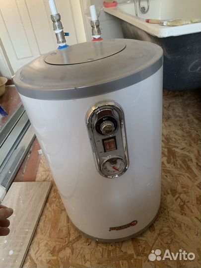 Водонагреватель накопительный 50л