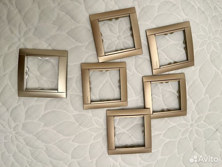 Рамка электроустановочная Simon, один пост