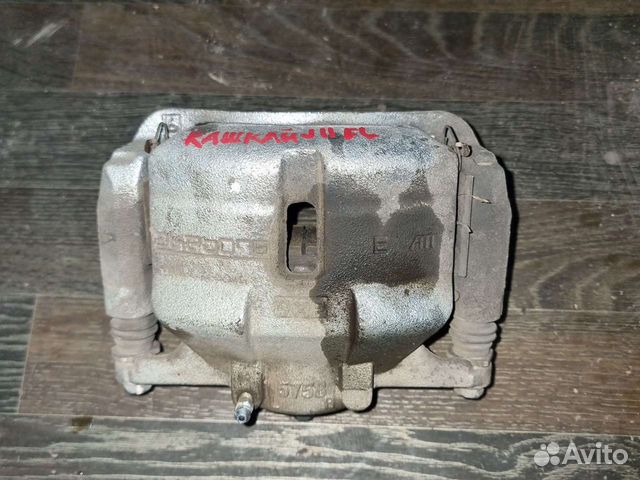 Суппорт передний левый правый Nissan Qashqai J11