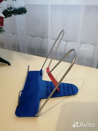 Подставка для книг