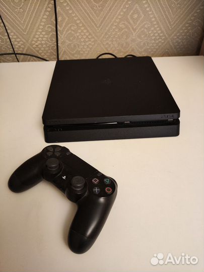 Sony PS4 slim