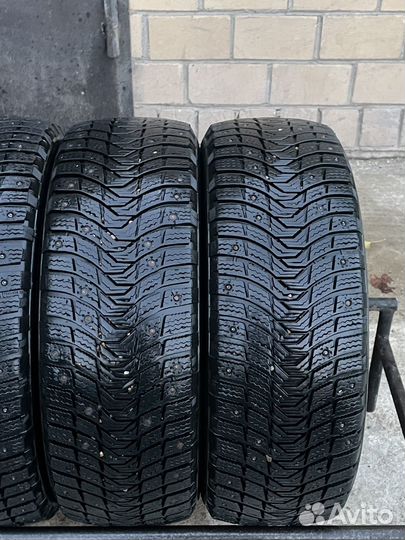Michelin X-Ice North 3 205/55 R16 94T