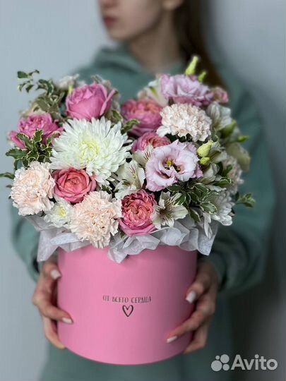 Букет в шляпной коробке к 14 февраля