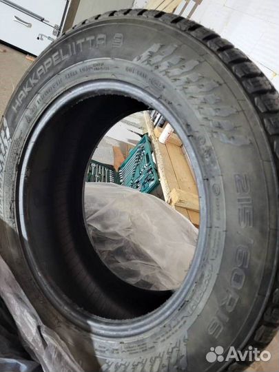 Nokian Tyres Hakkapeliitta 9 215/60 R16 99
