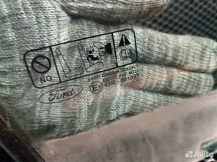 Стекло двери переднее Ford C-Max 2003-2010