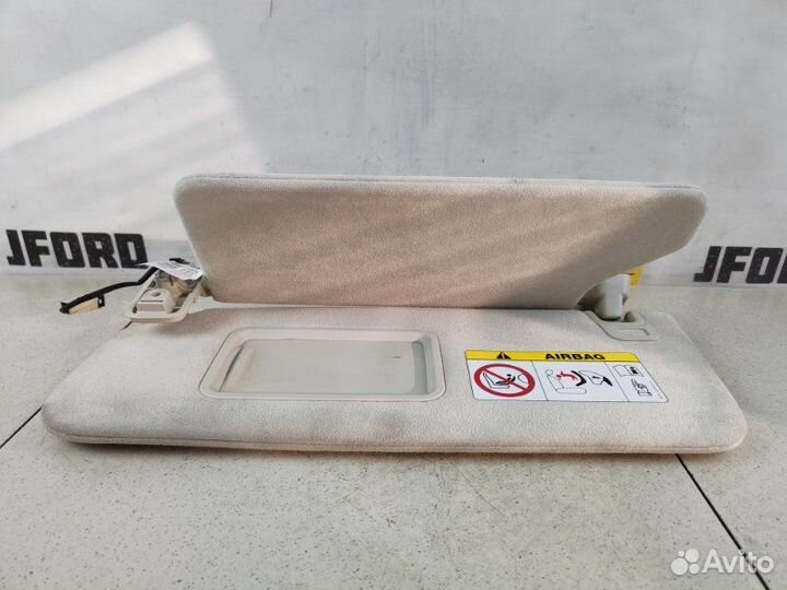 Козырек солнцезащитный правый Land Rover Range