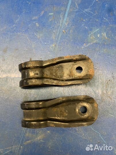 Кронштейны радиатора lexus gs300 147