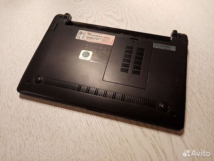 Нетбук Asus Eee PC X101H