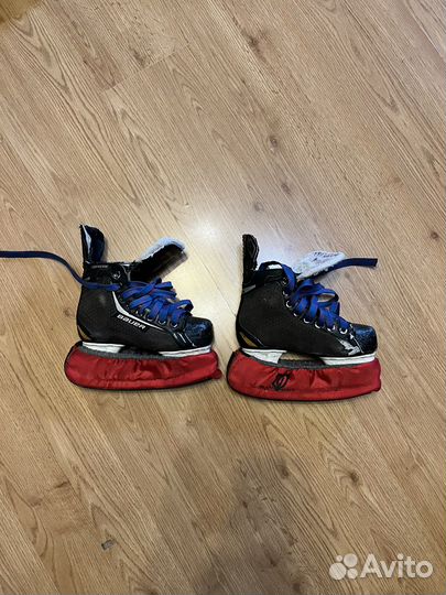 Хоккейные коньки bauer детские