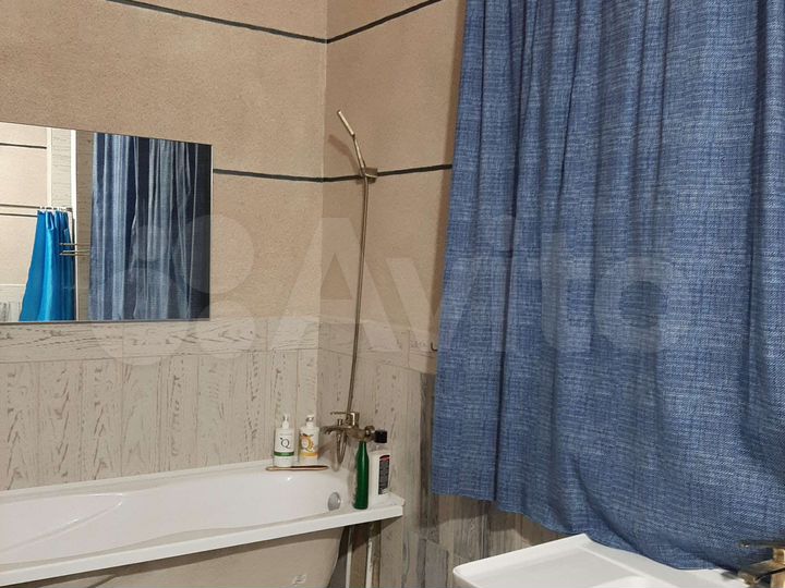 Дом 180 м² на участке 11 сот.