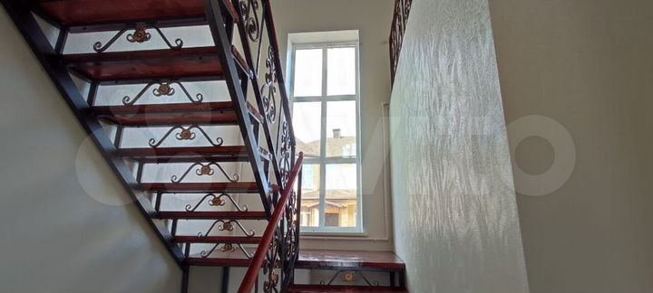 Коттедж 247 м² на участке 12 сот.