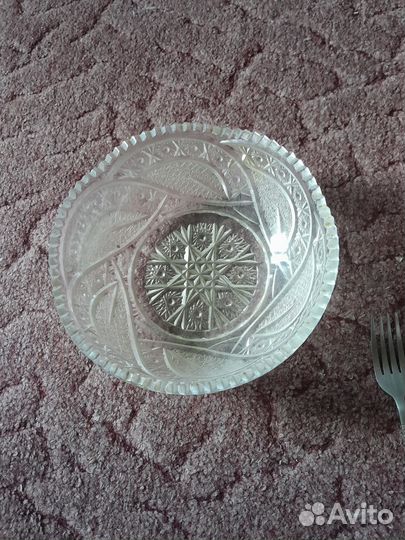 Хрустальная ваза