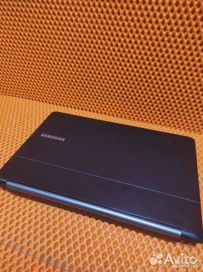 Ноутбук Samsung GeForce 315M/600gb/RAM 6gb (2502)