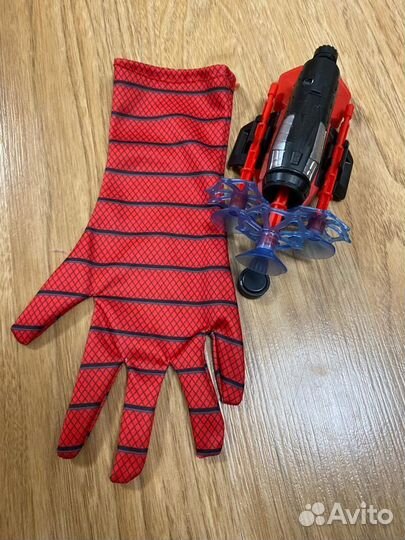 Перчатка и бластер человека-паука