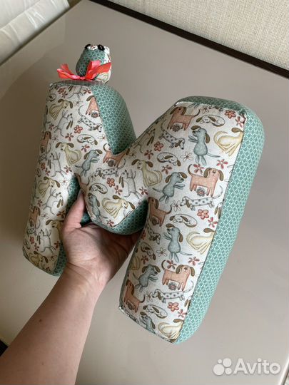 Буква-подушка