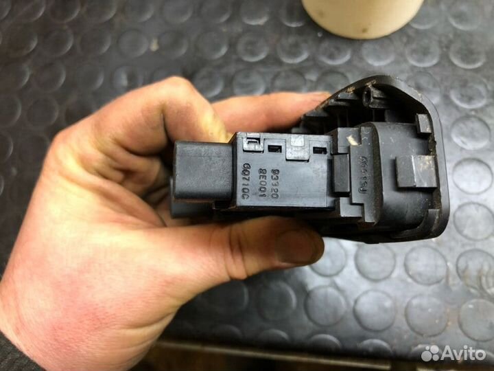 Кнопки подогрева передних сидений Hyundai Tucson