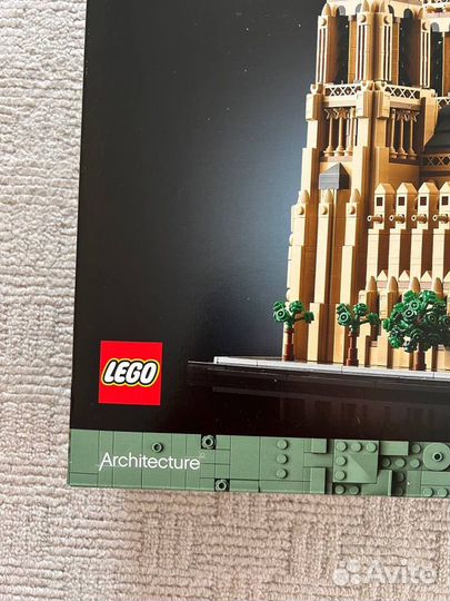 Lego Architecture Notre-Dame 21061