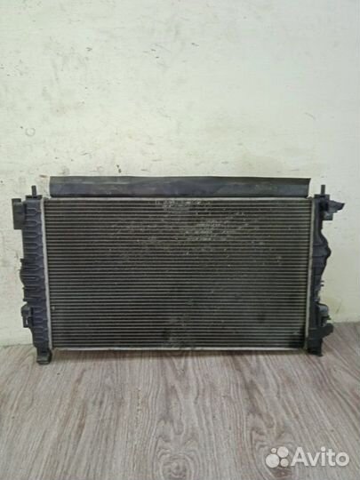 Радиатор двс передний Opel Astra J A17DTC 2012