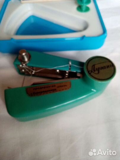Портативная швейная машинка