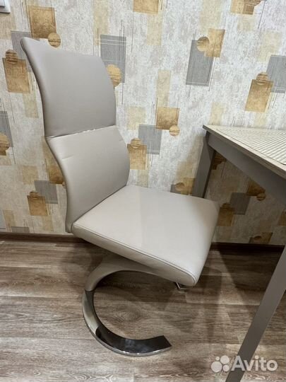 Кухонные стулья Gralson бу 4 шт