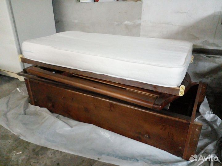 Детская кроватка качалка