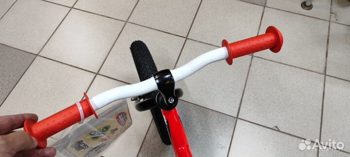 Беговел breeze 14 колеса