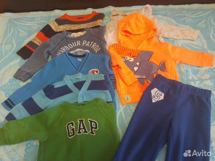 Джемпера,толстовки,джинсовые комбинезоны,рубашки,к