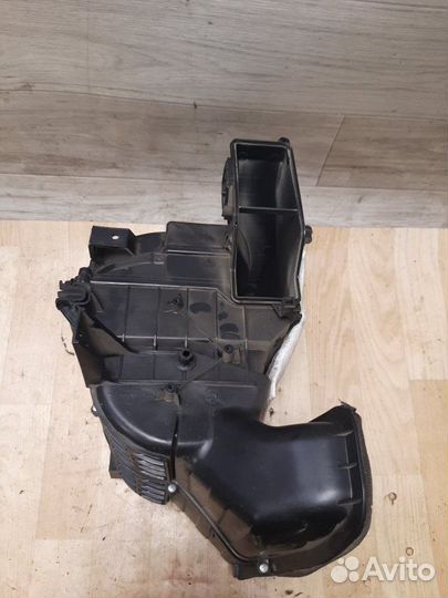 Корпус мотора печки Hyundai Solaris хэтчбек G4FA