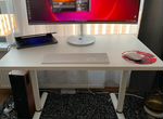 Компьютерный стол белый