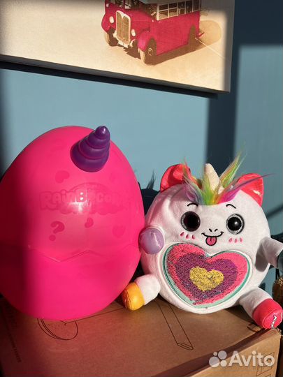 Игрушка rainbocorns с яйцом