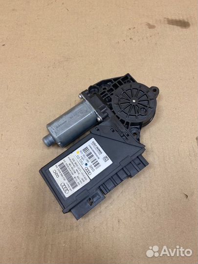 Стеклоподъемник задний правый Audi A8 D3 BVJ 2006