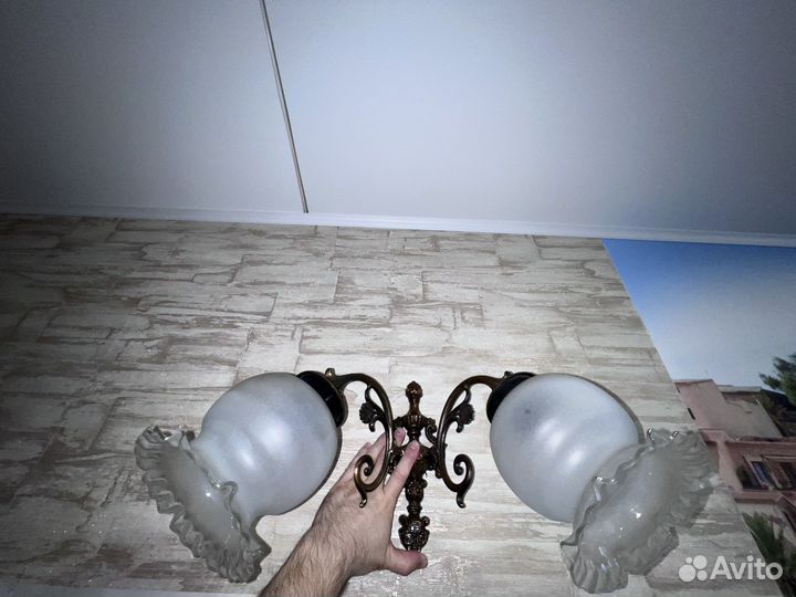 Настенный светильник бра