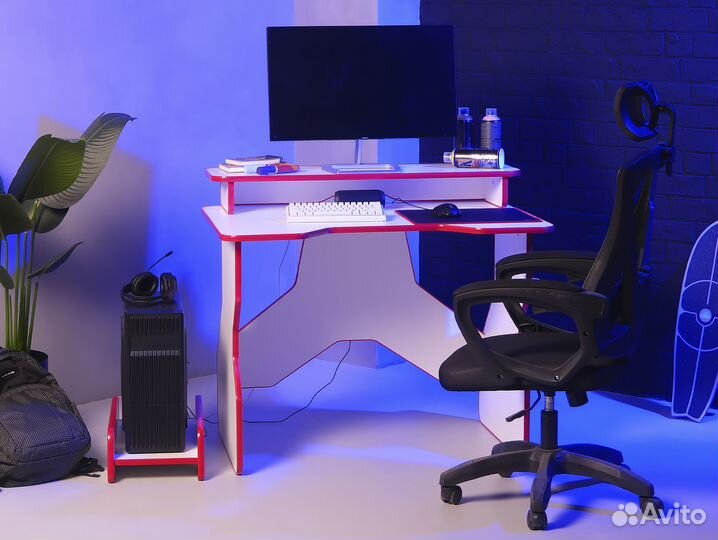Компьютерный геймерский/игровой стол