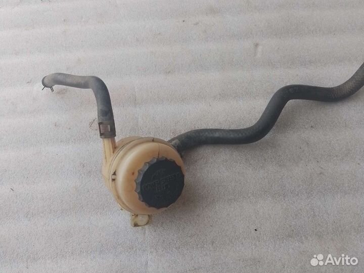 Бачок гур Kia spectra