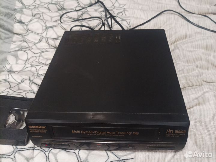 Видеомагнитофон голдстар
