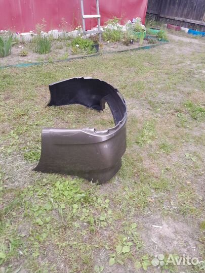 Продам задний бампер Лада Гранта лифтбек