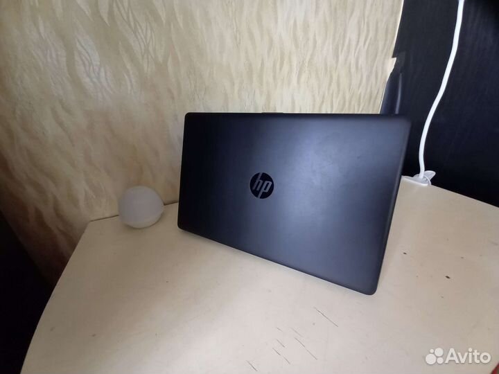 Ноутбук HP/ pentinum n5000 /radeon 520 series