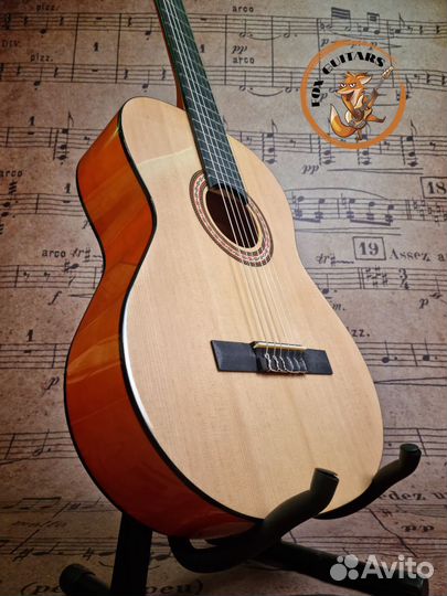 Классическая гитара из Ели Caraya C957 + чехол