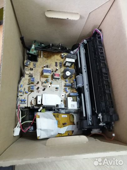Принтер HP Laser Jet 1022 в разборе (Запчасти)