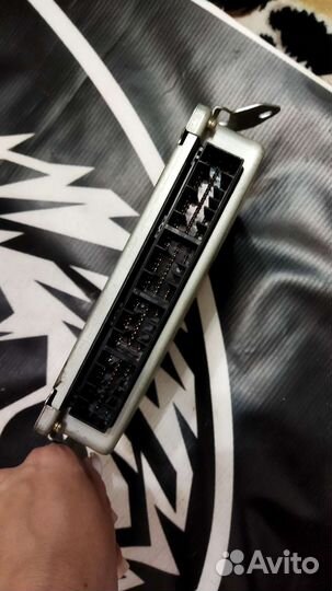 Блок управления двигателем Subaru 22611AJ730