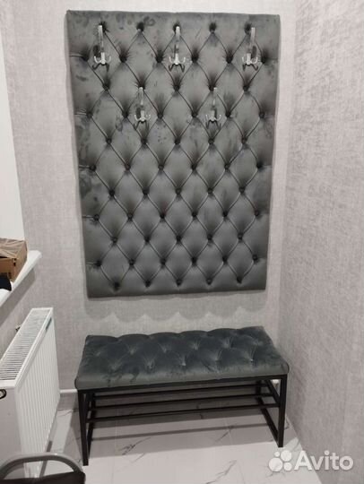 Вешалка и банкетка в прихожую