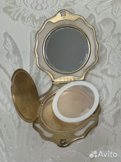 Серебряная пудреница СССР винтаж